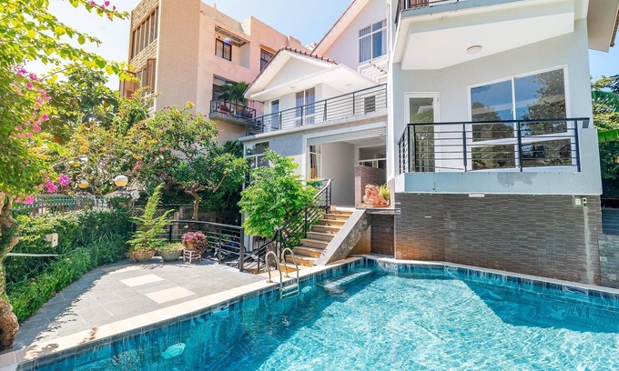 Vung Tau Villa | Villa Seaview 9. 12/6A Tran Phu