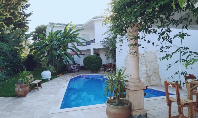 Hammamet Villa | VILLA SINDBAD 5 'walk from the beach * Pool and garden without any opposite