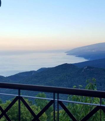 Agia Villa | Villa Sklithro in the heart of the forest with magnificent view of the sea just 10 minutes from it