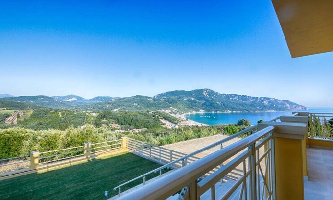 Agios Georgios Pagon Apartment | Villa Sofia Apartment #3