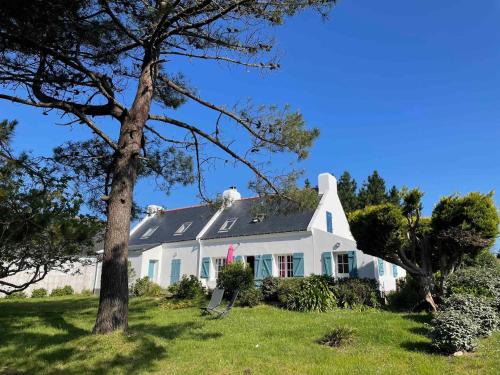 Sauzon House | Villa spacieuse avec jardin clos à 5 min du port de Sauzon, calme absolu, idéale famille, Wi-Fi inclus - FR-1-418-155