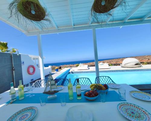 Playa Blanca Villa | Villa Sunset Paradise with panoramic sea view, first line, sunsets