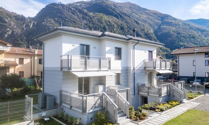 Dervio Villa | Villa Sunset - with pool and large garden - few steps from the beach