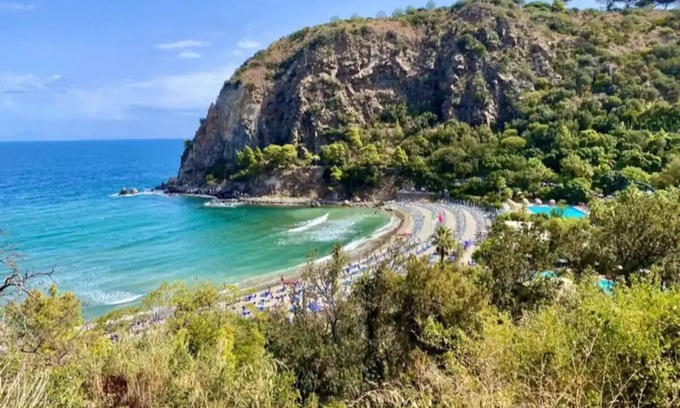 Forio Villa | Villa surrounded by greenery, just 5min walk from SanMontano beach