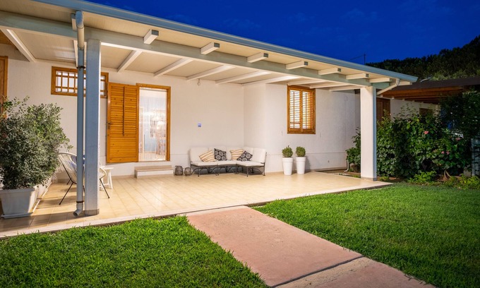 Casuzze House | Villa surrounded by greenery 200mt from the sea, with large outdoor spaces