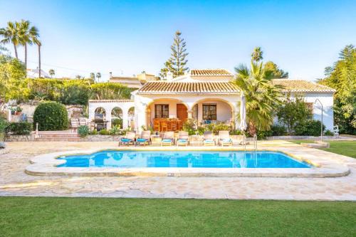Urbanizacion La Mandarina Villa | Villa Tesoro by Villa Plus