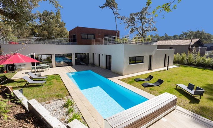 Soorts-Hossegor House | VILLA TETIAROA with heated pool 200 m from Hossegor lake