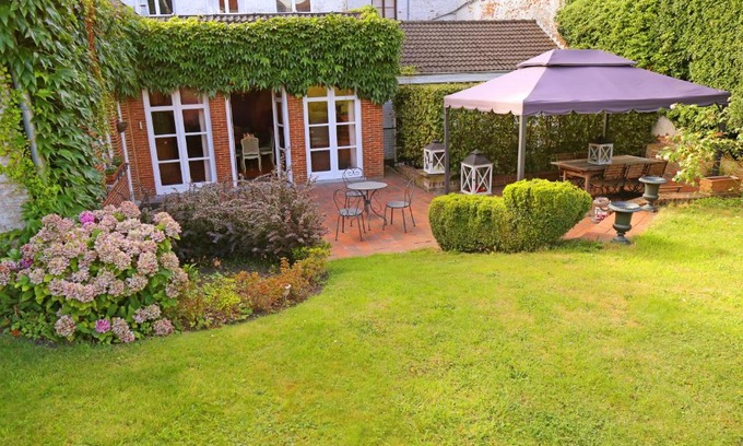 Soignies Bed & Breakfast | Villa Theresa à 25 min de PAIRI DAIZA