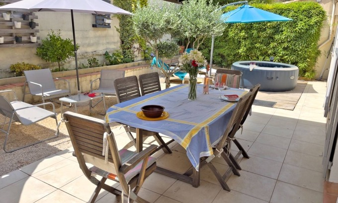 La Croix-Rouge House | Villa Tout Confort: Relaxation with Jacuzzi, Barbecue & Air Conditioning - Vacances de Rêve