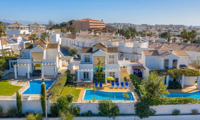 Gale Villa | Villa Villa Blue Ocean by Interhome