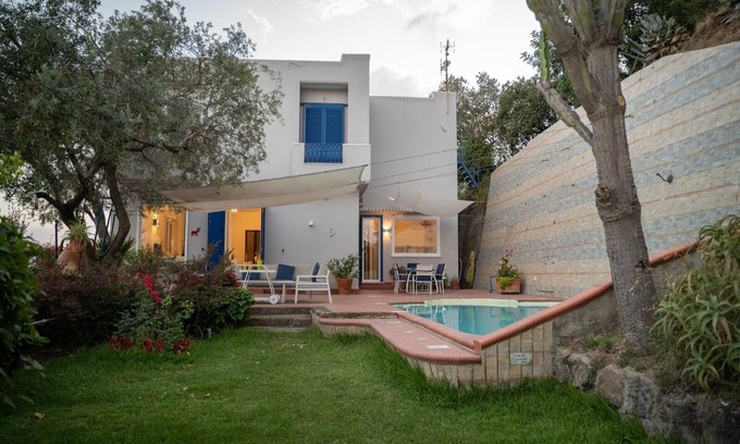 Vietri sul Mare Villa | Villa w/pool and stunning views in Vietri sul Mare