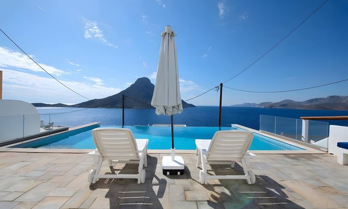 Massouri Villa | Villa 'White Pearl Kalymnos - 2bdr' with Sea View, Wi-Fi and Air Conditioning