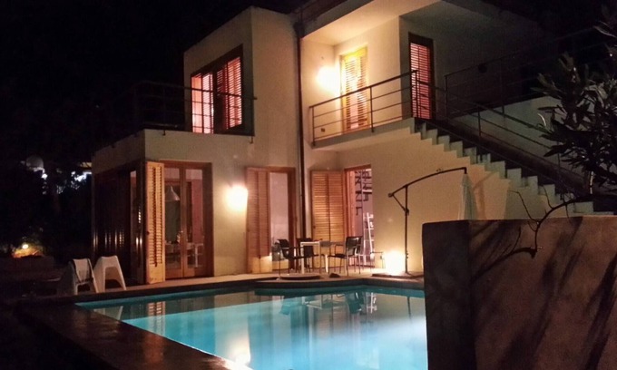 Torre Colonna-sperone Villa | Villa With Pool/garden Near The Sea