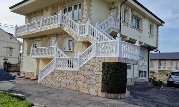 Santa Cruz de Bezana Apartment | VILLA WITH 5 INDIVIDUAL APARTMENTS