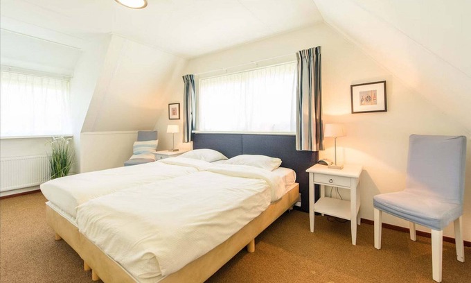 Hollum Villa | Villa with 2 bathrooms near the beach
