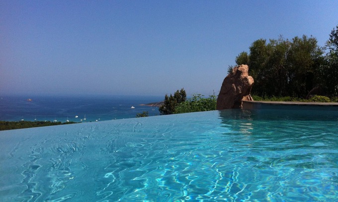 Pinarellu Villa | Villa with breathtaking views of Pinarello bay and beach