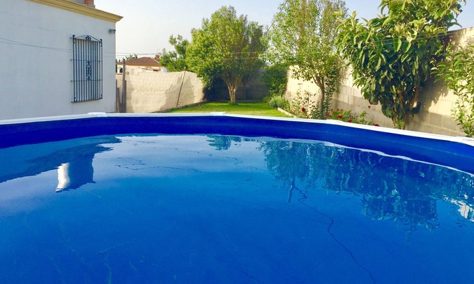 Conil de la Frontera Ski Chalet | Villa with pool, air conditioning and garden