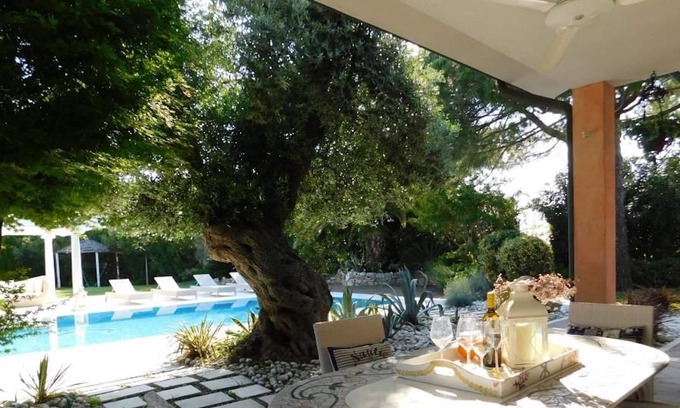 Isola Albarella Villa | Villa with swimming pool and lagoon view in Albarella Island by Beahost Rentals