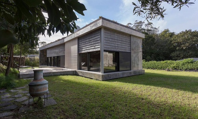 Ribeira Grande Villa | Villa with modern minimalist architecture in the middle of a nature reserve