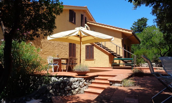 Ansedonia Villa | Villa with park surrounded by greenery, sea view, 5 min from beach Tagliata