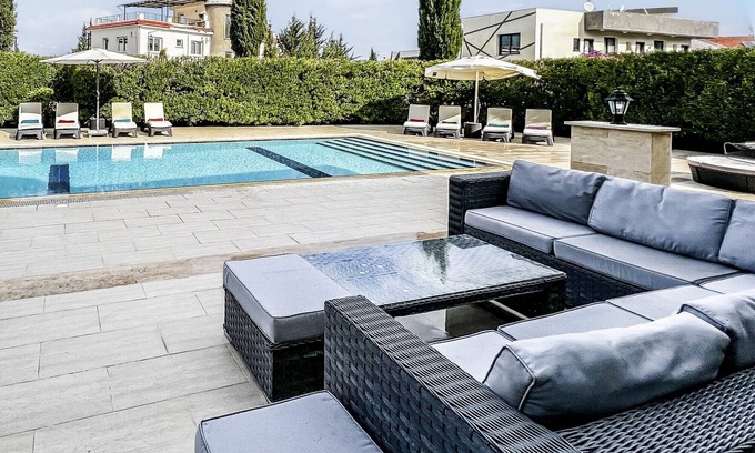 Kyrenia District Villa | Villa with Private Pool and Backyard in Lapta