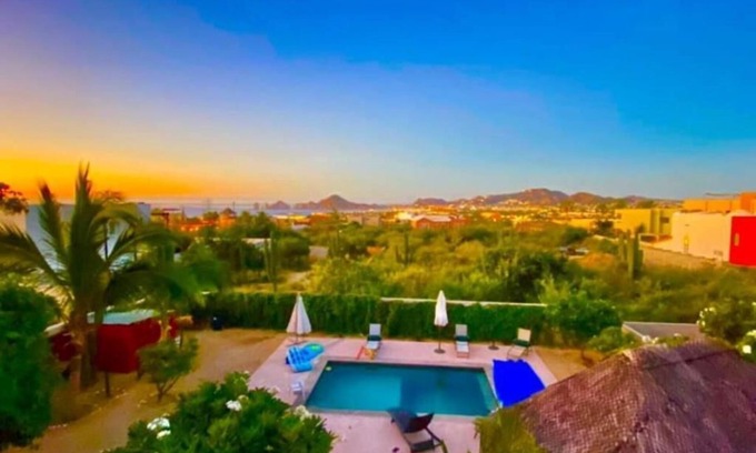 Colonia El Progreso House | Villa with Private Pool - 5 minutes to downtown Cabo San Lucas