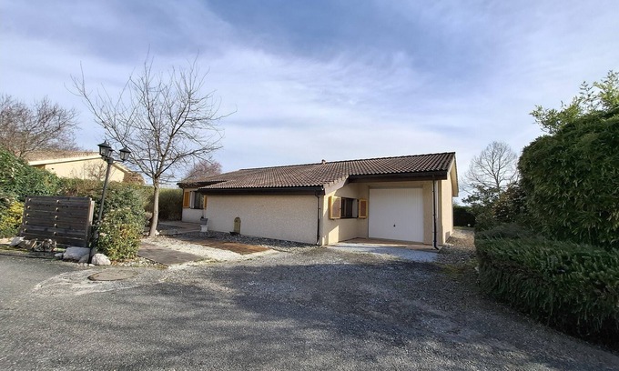 Lombez Villa | Villa with private pool in a charming wooded park with ancillary activities