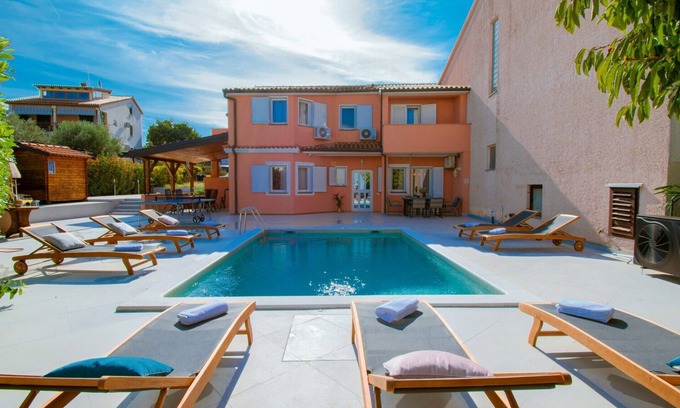 Stinjan Villa | Villa with private pool near the sea in Pula