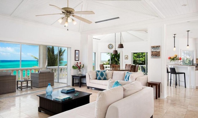 Blue Mountain Villa | Villa with Sea View