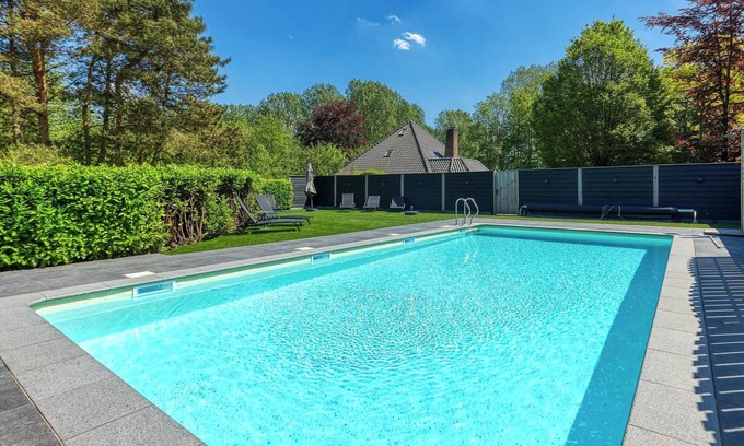 Zeewolde House | Villa with shared pool and wellness (can be booked for private use).