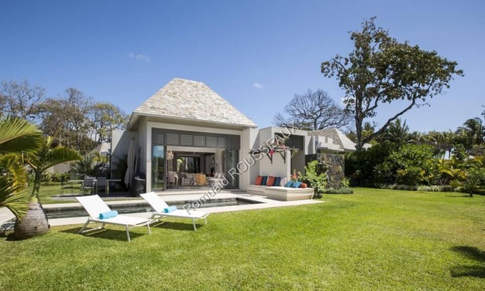Grand River South East Villa | Villa with swimming pool with 2 exceptional golf courses 1 mn from the sea
