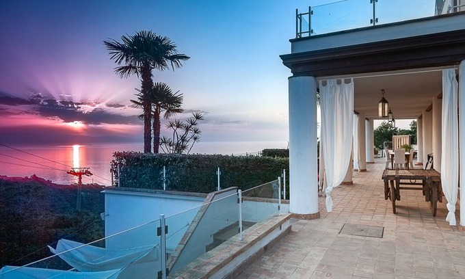 Taormina Apartment | VILLA ZAGARA GARDEN Sea view Apartment with pool and private garden
