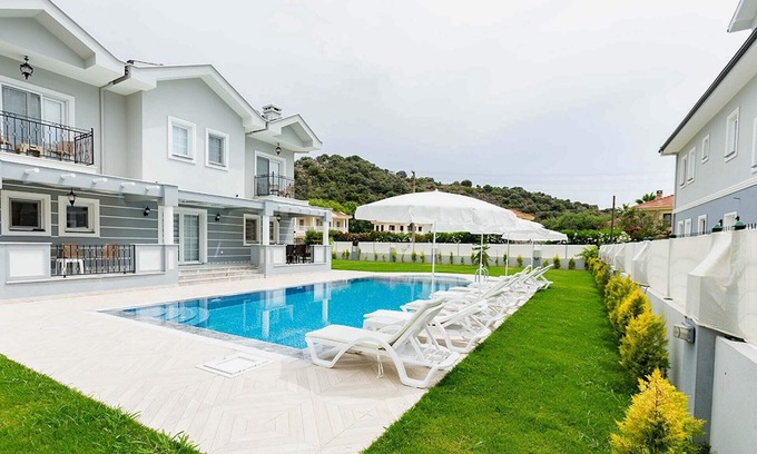 Dalyan City Center Villa | Villa Zambak 6 bedrooms all ensuite with private pool and gardens