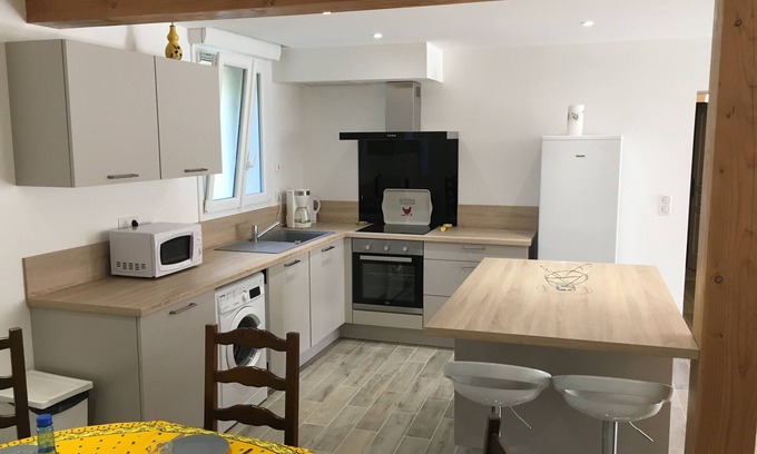Saint-Just House | Village house renovated and new equipped with private and closed courtyard
