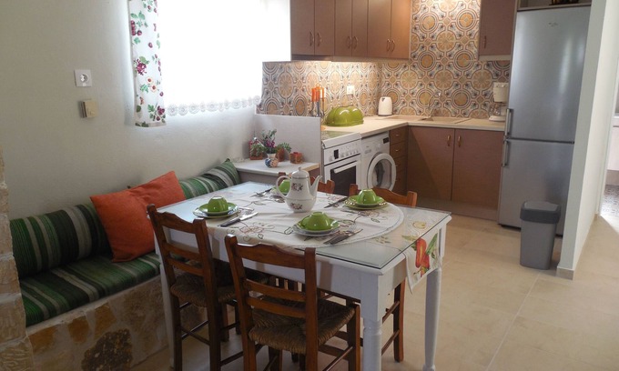 Mixorrouma House | Village house close to nice beaches of grete.