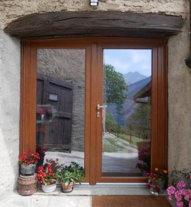 Oulx House | Villard Guesthouse