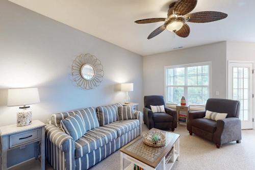 Rehoboth Beach Apartment | Villas at Bay Crossing - 34682 Villa Circle Unit #4308