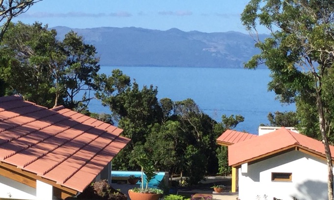 Urzelina House | Villas Casteletes-Bangalow Sea View