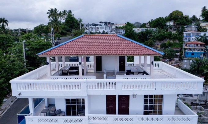 Barrio La Fortaleza Vieja Apartment | Villas Hillside apt 2