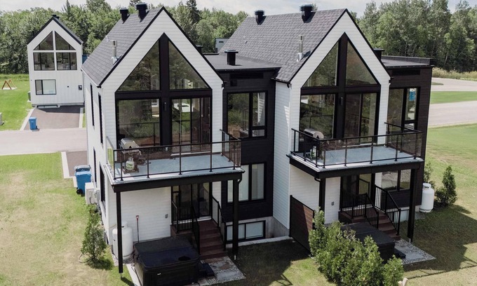 Beaupre Ski Chalet | Villas Perspective Alphonse Spa and Mountain
