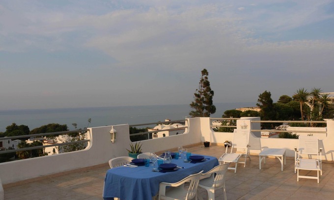 Peschici House | villetta with large terrasse and garden. Nice seaview