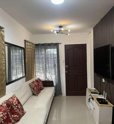 Tagum House | Vin's Transient WiFi Netflix City Hall-DRMC-EPark
