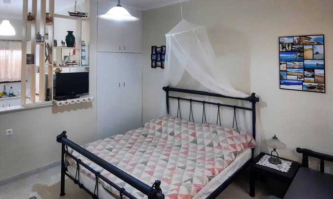 Spata-Artemida Apartment | "Vintage style" mini apartment/studio