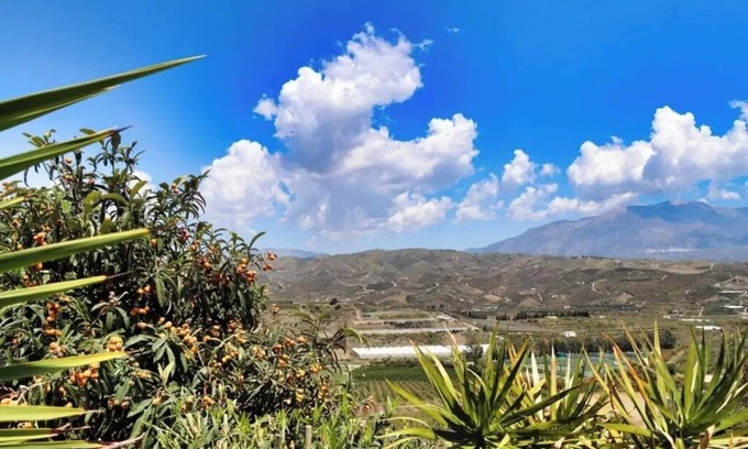 Benamocarra Apartment | Viñuela Hideaway - Your Mountain Studio with Kitchen & Pool