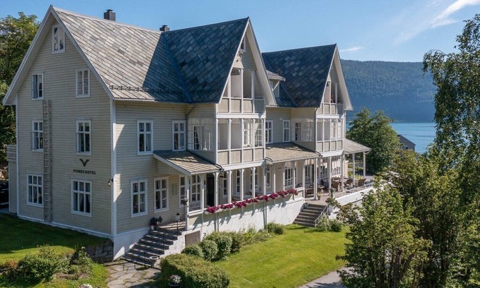 Stryn Hotel | Visnes hotel Stryn AS