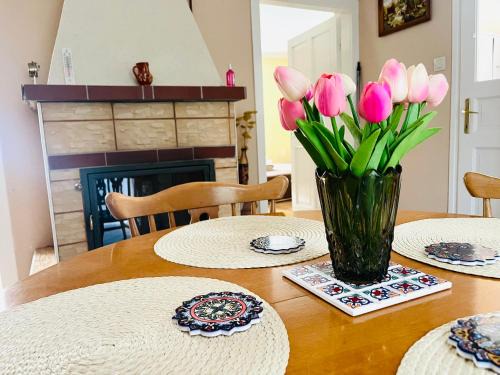 Bakonynana House | VisszavárLak Bakonynána