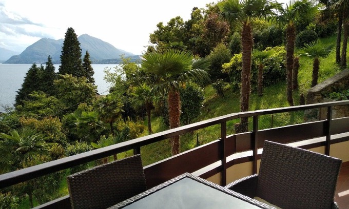 Stresa Apartment | Vista Lago Due in centre of Stresa with terrace and superb view of lake and WiFi