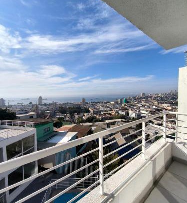 Valparaiso Apartment | Vista panoramica a la bahia Depto 2p