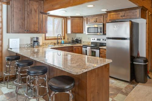 Snowbird House | Vivian Park Sundance Cabin