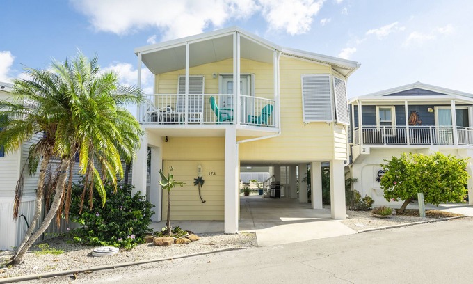 Cudjoe Key House | VO 173 2 Bed 2 Bath Silt Canal-Front, Ocean View
